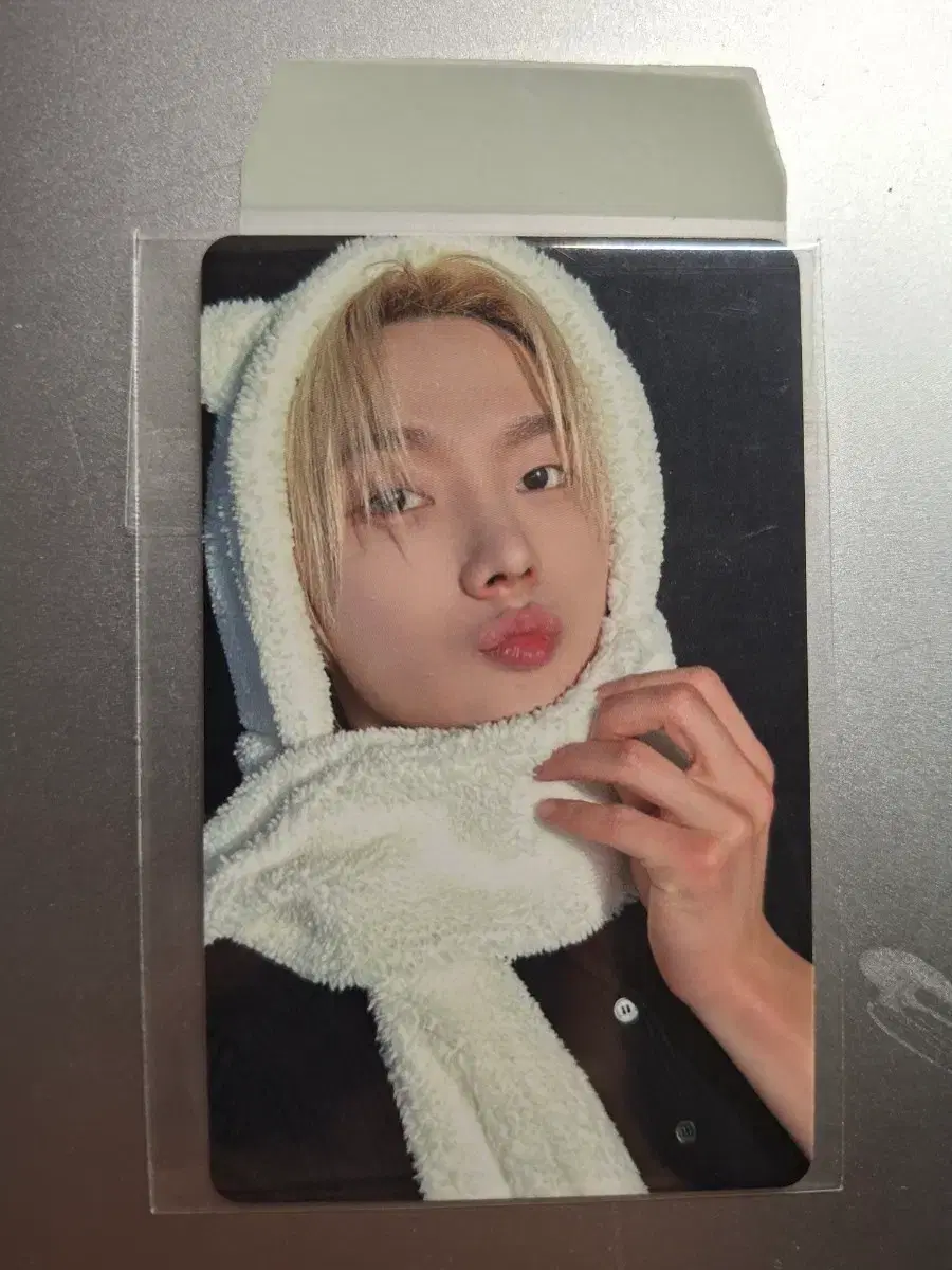 thumbnail-0